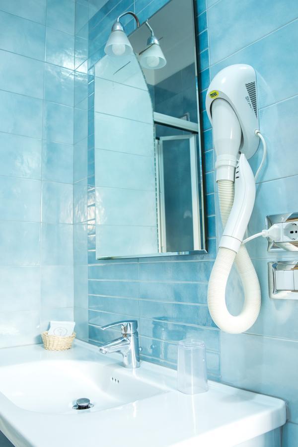 Hotel Ginevra Poggiomarino Екстериор снимка